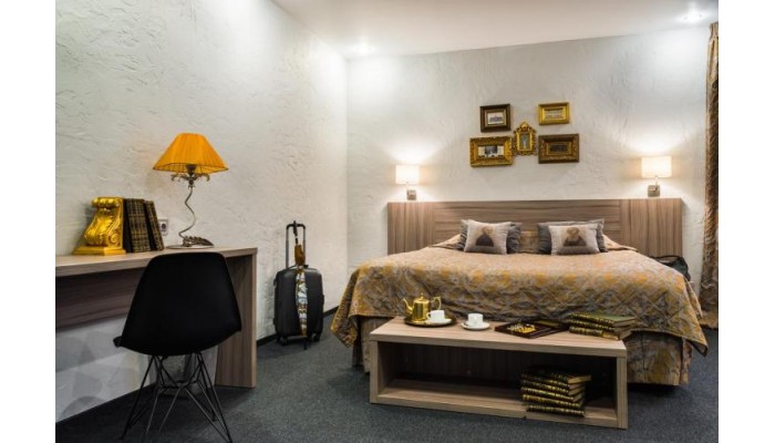 Hotel Brothers Karamazov poza 13