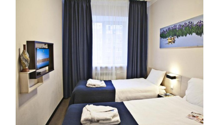 Russ Hotel poza 7